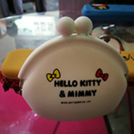 clip silicone coin purse with hello kitty in colors PC-72941