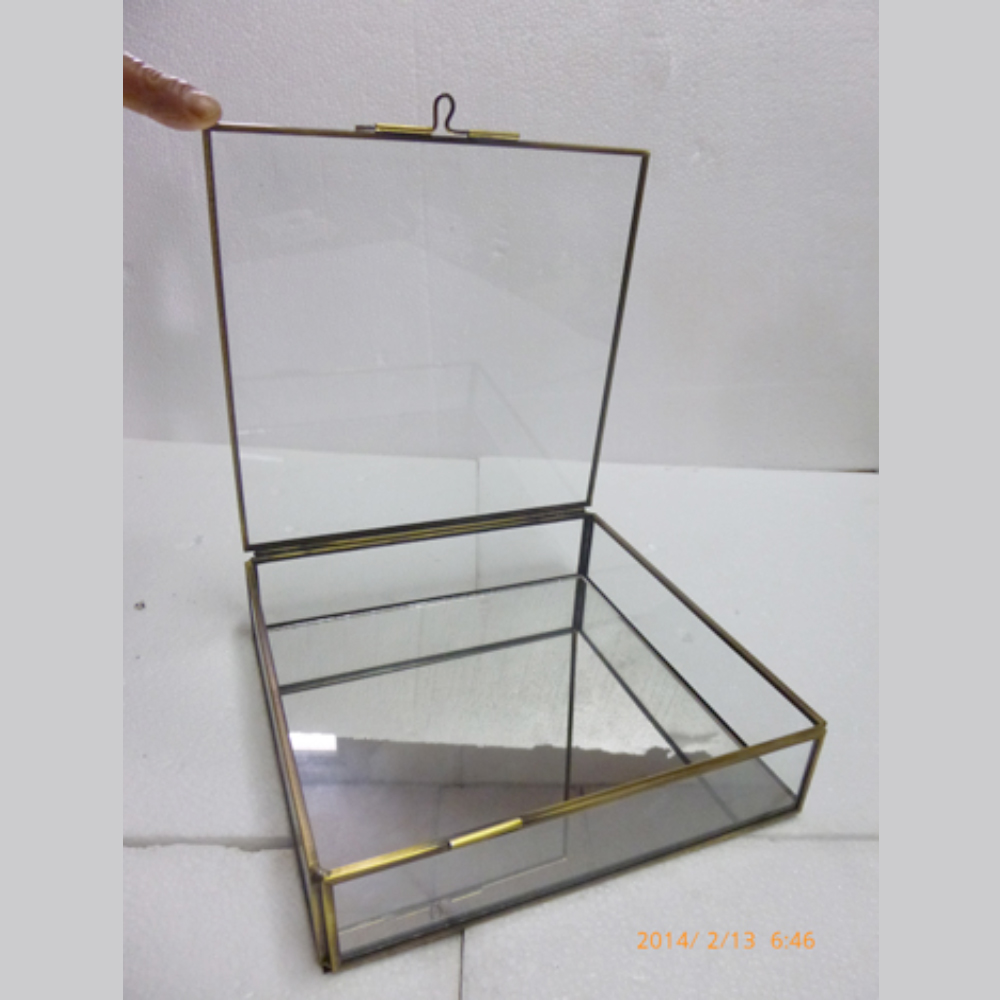 square clear glass cabinet with lid & brass frame all in clear